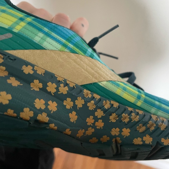COPY - Brooks St Patrick’s Day Running Shoe - Picture 4 of 7